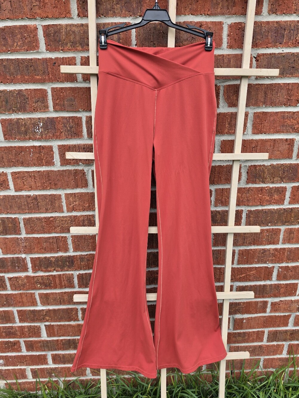 Rust Sculpt Flare Leggings Small